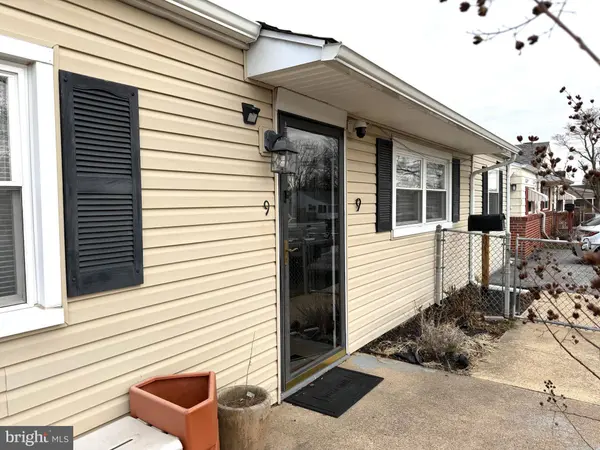 9 WARDOR AVE, New Castle, DE 19720