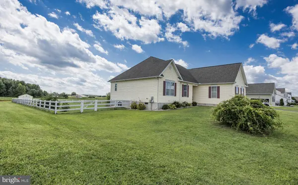 231 RIDING PATH DR, Clayton, DE 19938