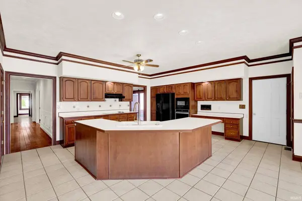 4528 Bridgestone Boulevard, Newburgh, IN 47630