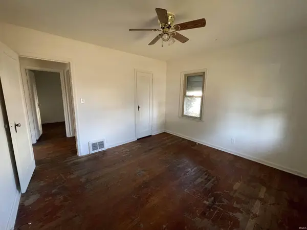 721 Adams AVE, Evansville, IN 47713