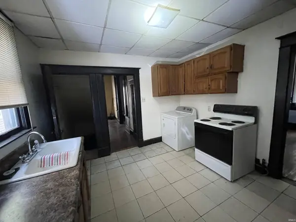 732 E Gum ST, Evansville, IN 47713