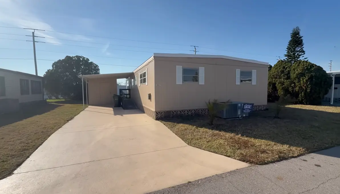 3621 Aachen St, Sarasota, FL 34234-5403