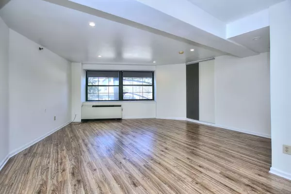 25 Grand Street #APT 158, Norwalk, CT 06851