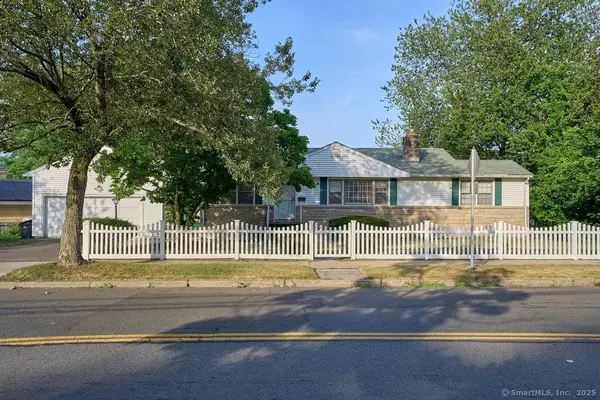 25 Lawncrest Road, New Haven, CT 06515