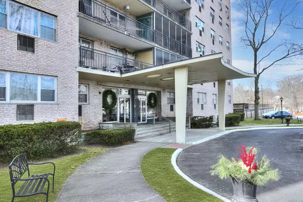 25 Cartright Street #5D, Bridgeport, CT 06604