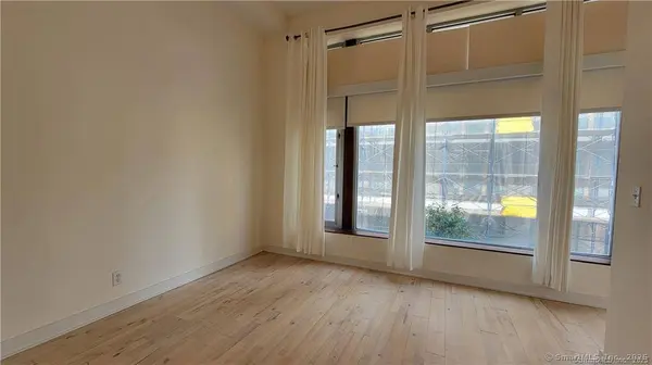 804 Chapel Street #201, New Haven, CT 06510