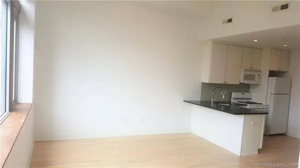 804 Chapel Street #302, New Haven, CT 06510