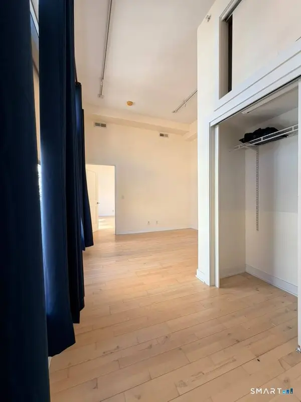 804 Chapel Street #203, New Haven, CT 06510
