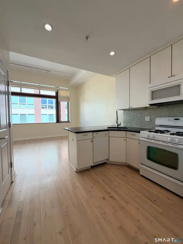 804 Chapel Street #302, New Haven, CT 06510