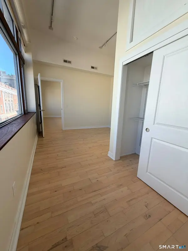 804 Chapel Street #302, New Haven, CT 06510