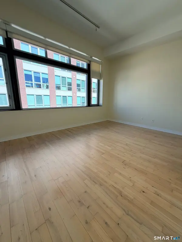 804 Chapel Street #302