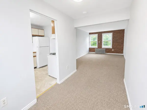 29 Clarmore Drive #2A, Norwalk, CT 06850