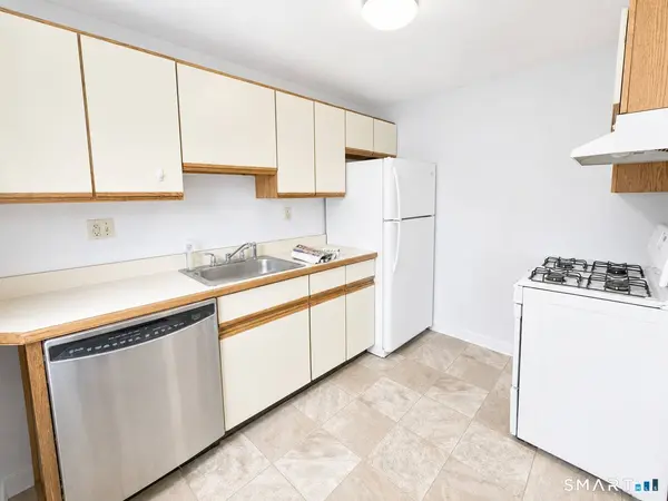 29 Clarmore Drive #2A, Norwalk, CT 06850