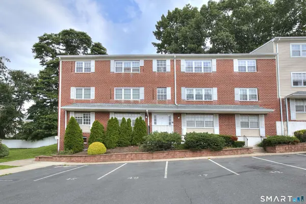 50 Greenhouse Road #57D, Bridgeport, CT 06606