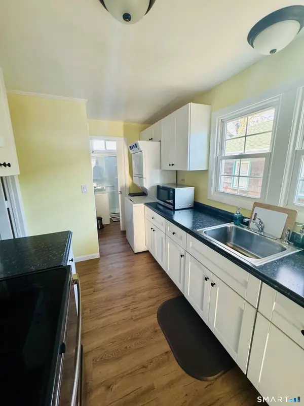 21 Daggett Street, Milford, CT 06460
