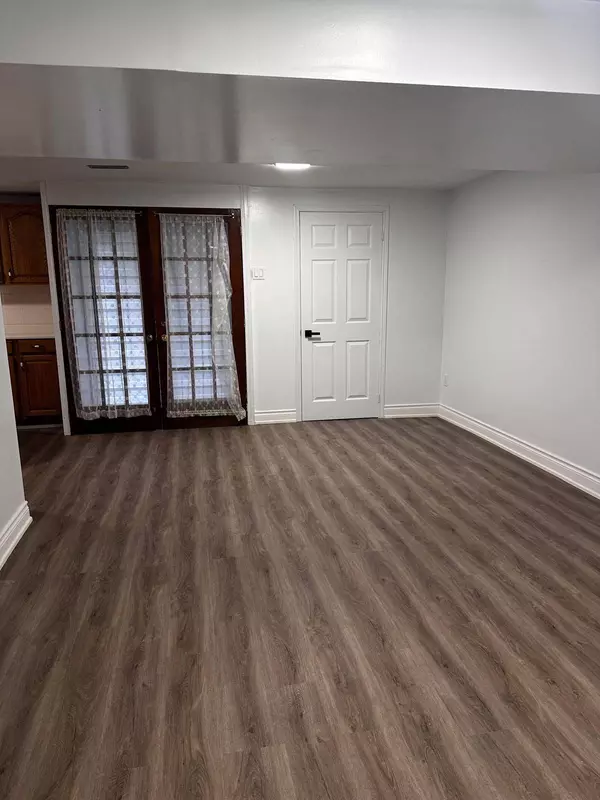 29 Moeller CT, Toronto E09, ON M1E 5C1