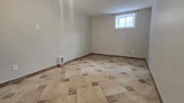 120 Valley Vista DR, Vaughan, ON L6A 0Z3