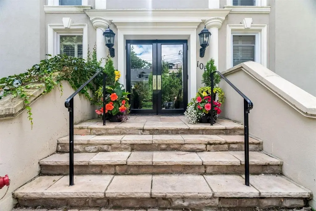 105 Heath St W #3, Toronto, ON M4V 1T5