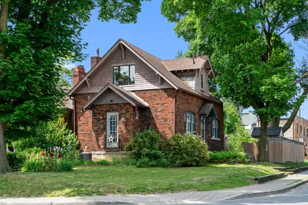 78 Donegall Dr,  Toronto,  ON M4G 3G5