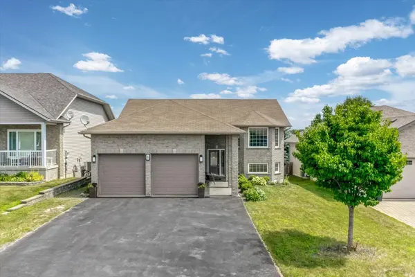 8 Alliston St, Greater Sudbury, ON P3B 0B3