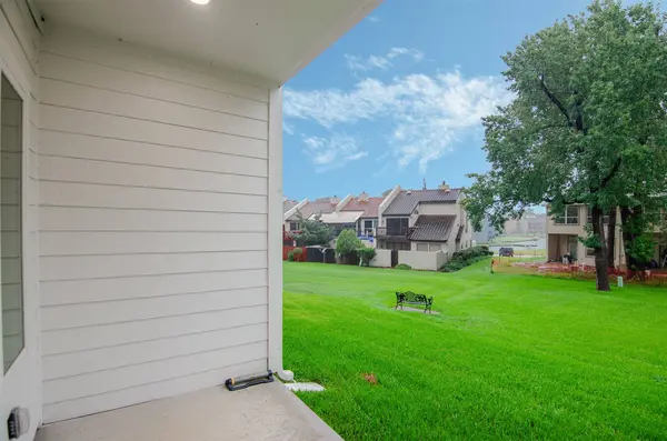 12310 GLENVIEW, Montgomery, TX 77356