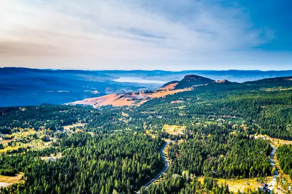 Kelowna nature views and mountain landscape