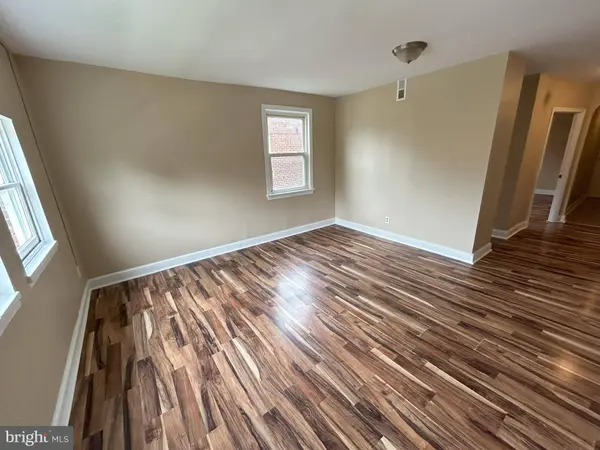423 MELLON ST SE #4, Washington, DC 20032
