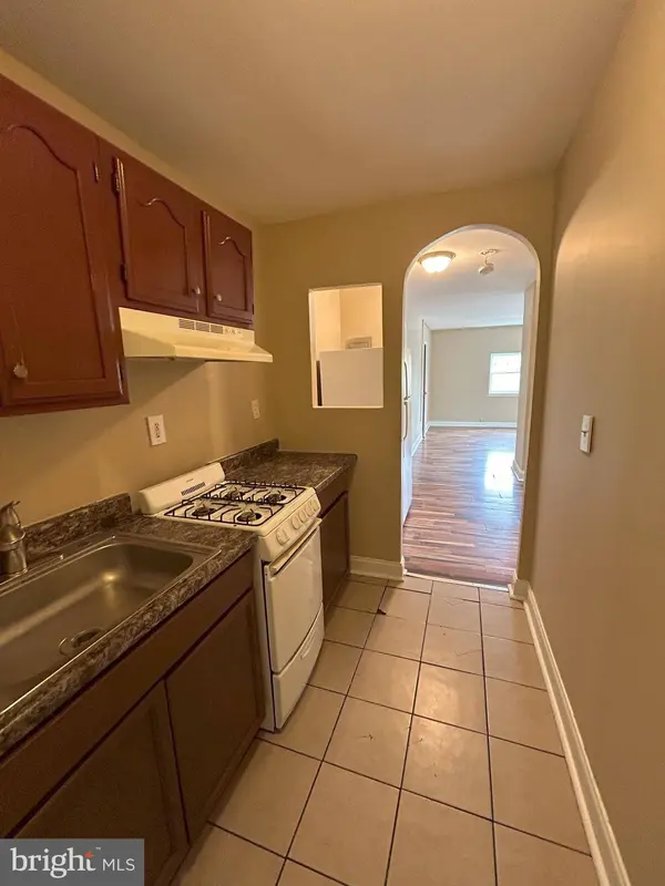423 MELLON ST SE #4, Washington, DC 20032