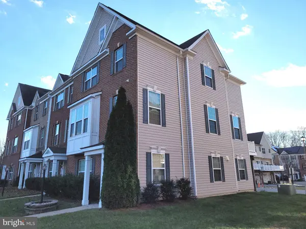 8 CINDY LN, Capitol Heights, MD 20743