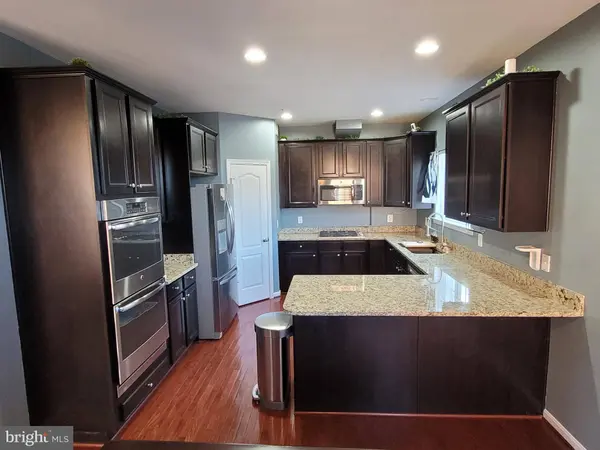 8 CINDY LN, Capitol Heights, MD 20743