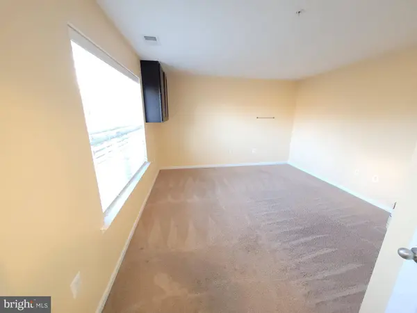 8 CINDY LN, Capitol Heights, MD 20743