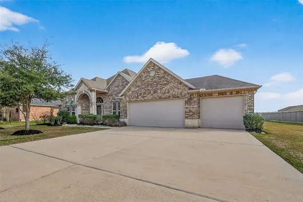 11602 Kings Point BLVD, Mont Belvieu, TX 77535