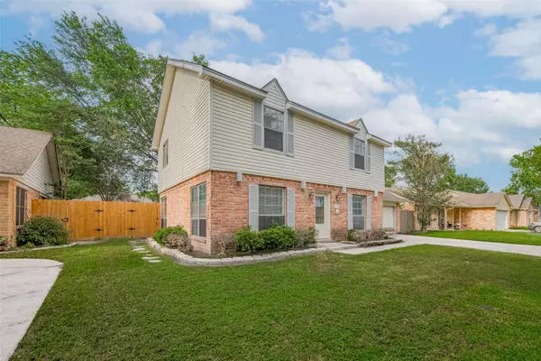 11926 Osage Park DR, Houston, TX 77065