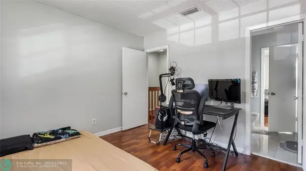 328 NW 103rd Ter  #328, Pembroke Pines, FL 33026