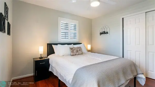 1433 SW 48th Ave, Fort Lauderdale, FL 33317