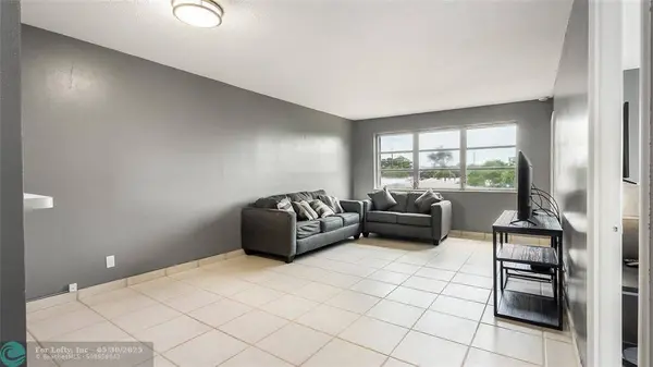 2309 Park Ln  #202, Hollywood, FL 33021