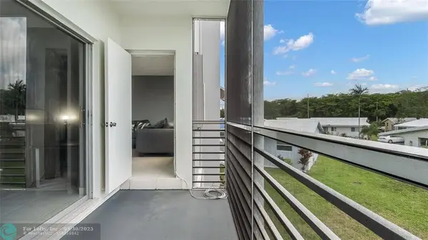 2309 Park Ln  #202, Hollywood, FL 33021