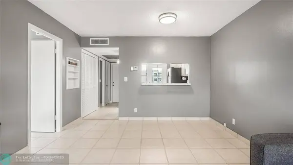 2309 Park Ln  #202, Hollywood, FL 33021