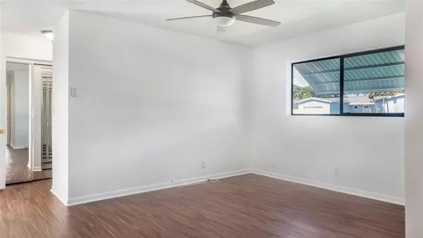 6950 SW 9th Pl, North Lauderdale, FL 33068