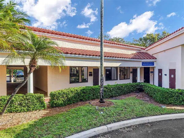 9633 W Broward Blvd, Plantation, FL 33324