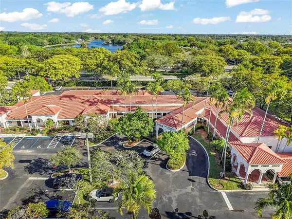 9633 W Broward Blvd, Plantation, FL 33324