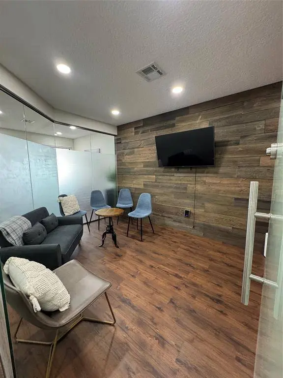 9633 W Broward Blvd, Plantation, FL 33324