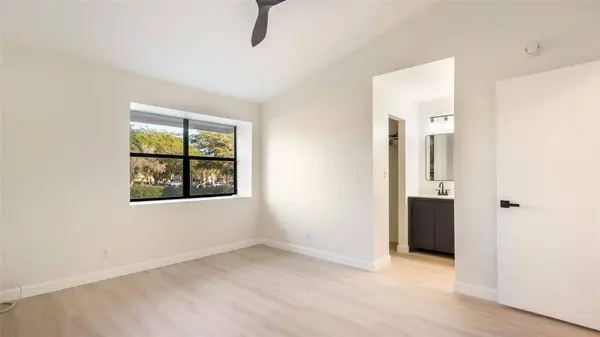 4979 NW 82nd AVE #705, Fort Lauderdale, FL 33351