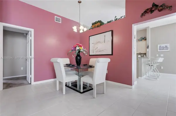 14033 N Cypress Cove Cir, Davie, FL 33325