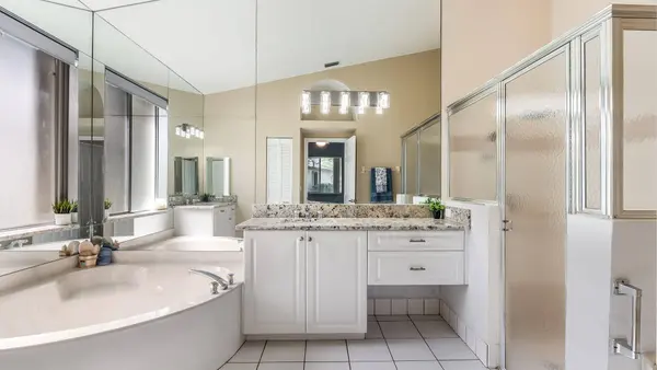 8754 NW 75th PL, Tamarac, FL 33321
