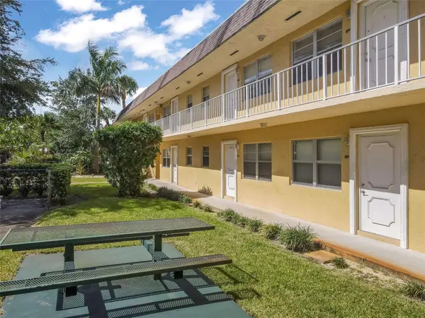 5186 NE 6th AVE #710, Oakland Park, FL 33334