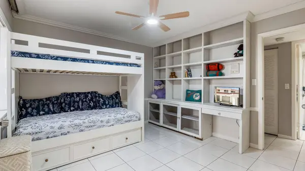 9265 NW 9TH CT, Plantation, FL 33324