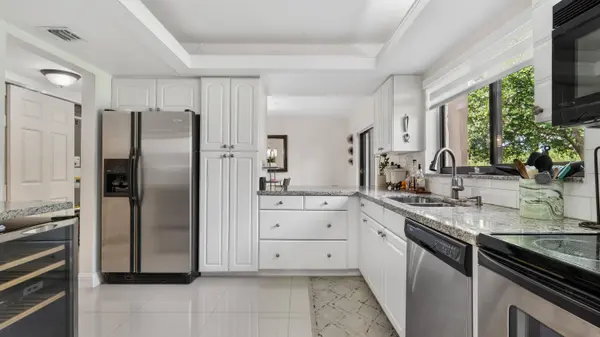 219 Wimbledon Lakes DR