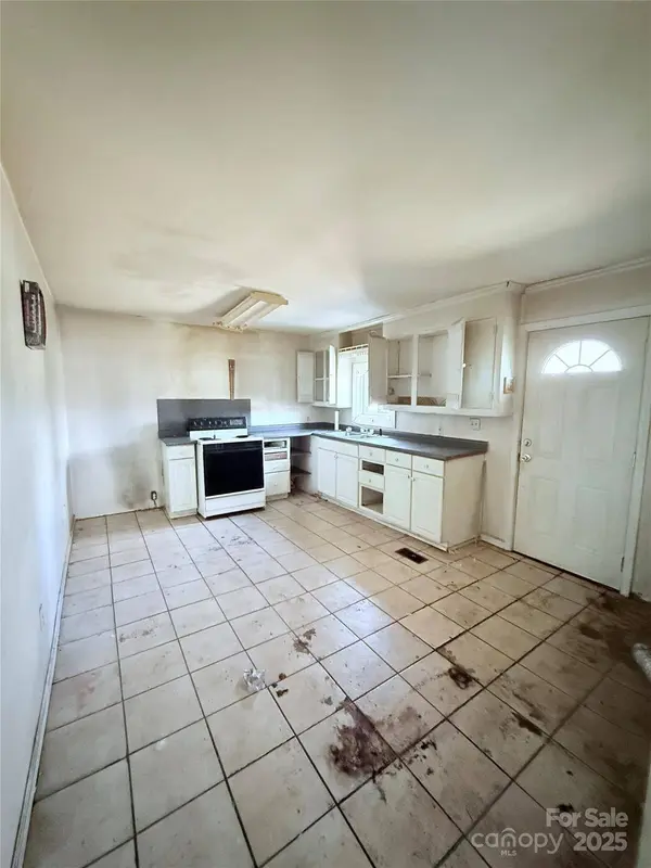 560 6th ST, Chester, SC 29706