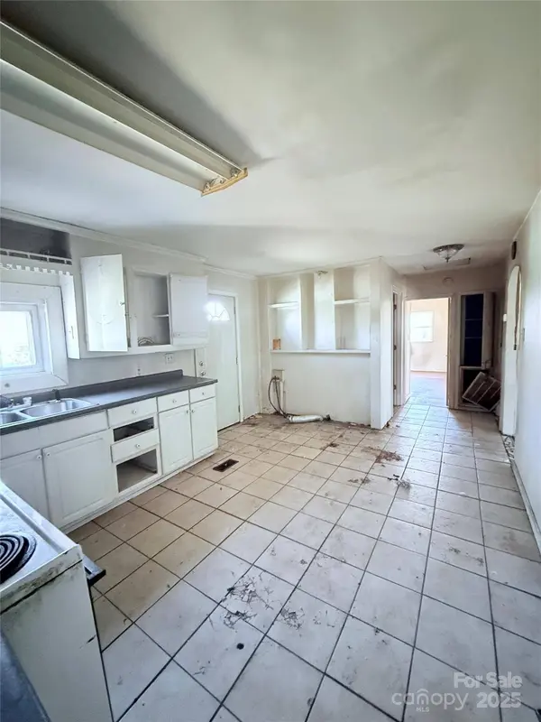 560 6th ST, Chester, SC 29706